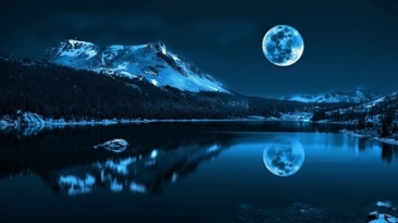 moon-cold-lake-reflections