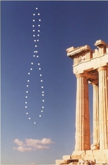 2002-solar-analemma